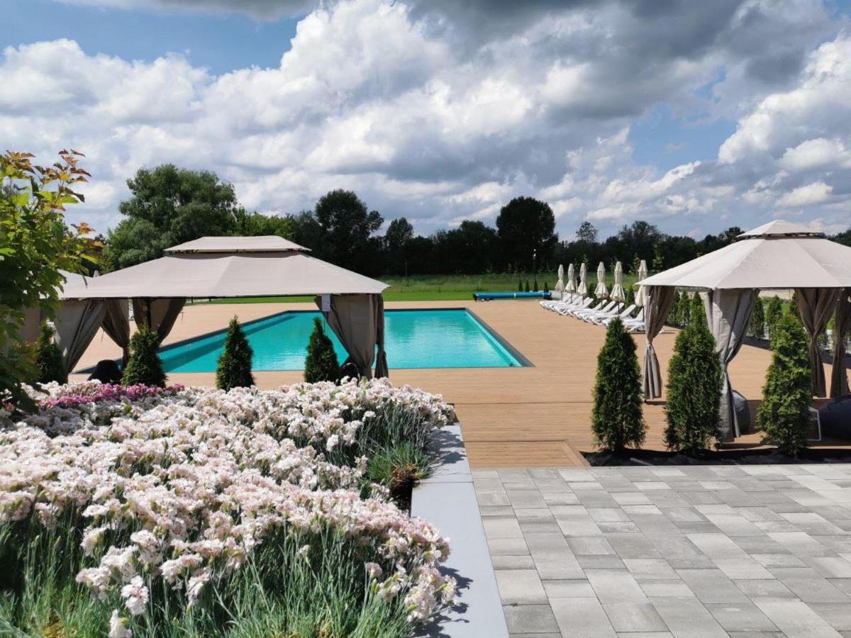 Shambala Wellness Club 호텔 Rozhny 외부 사진